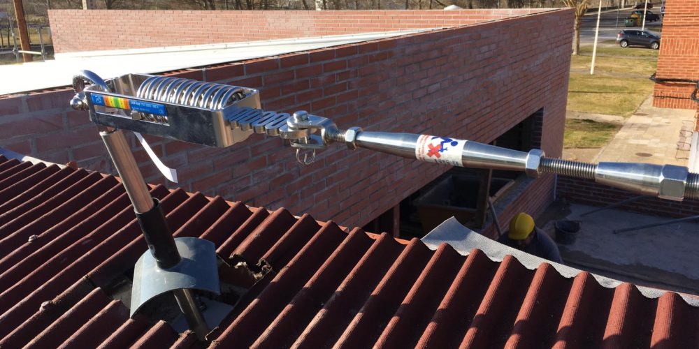 Montaje y Desmontaje de Líneas de Vida